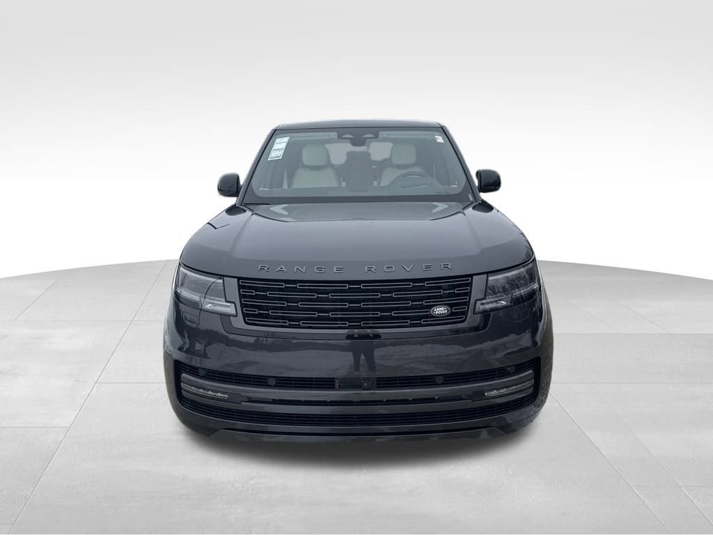 New 2026 Land Rover Range Rover Long Wheelbase SE image 4