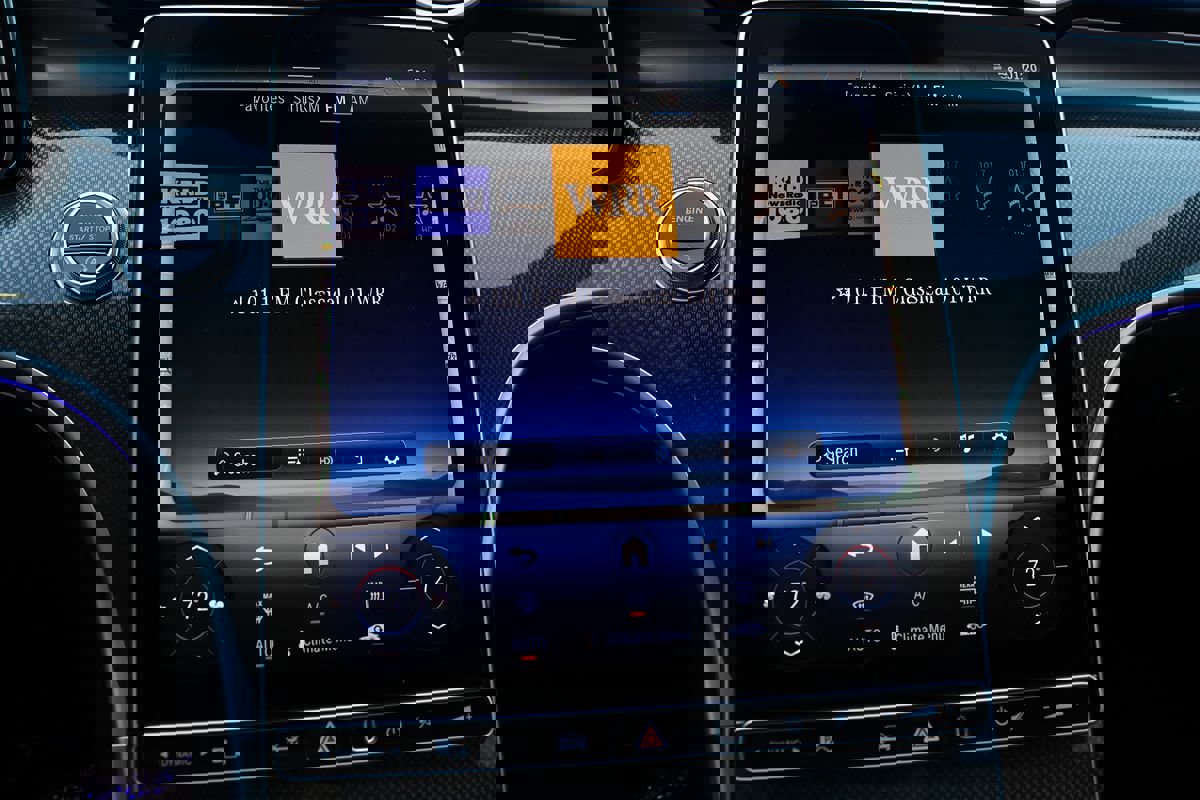 Used 2025 Mercedes-Benz C 300 Sedan image 31