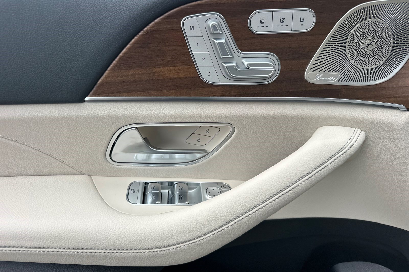 New 2026 Mercedes-Benz GLE 450 4MATIC image 14