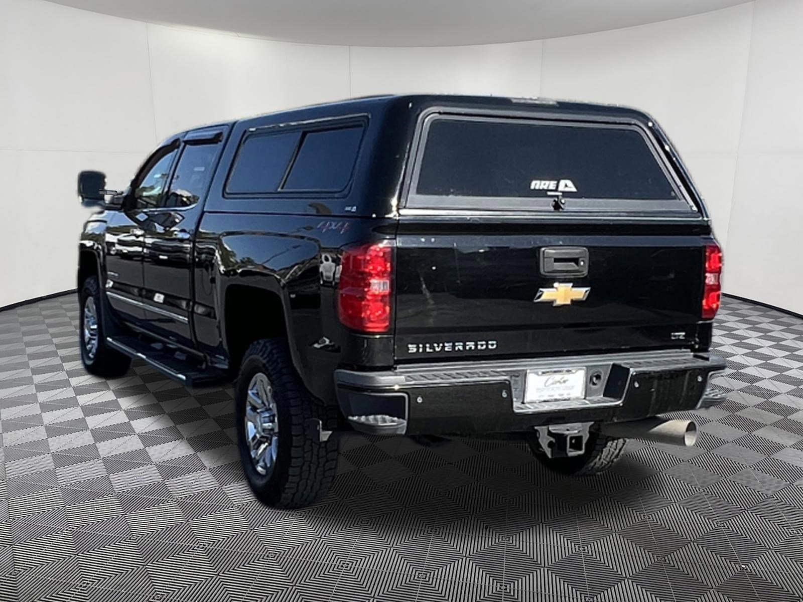 Used 2019 Chevrolet Silverado 3500 LTZ w/ Duramax Plus Package AWD/4WD image 4