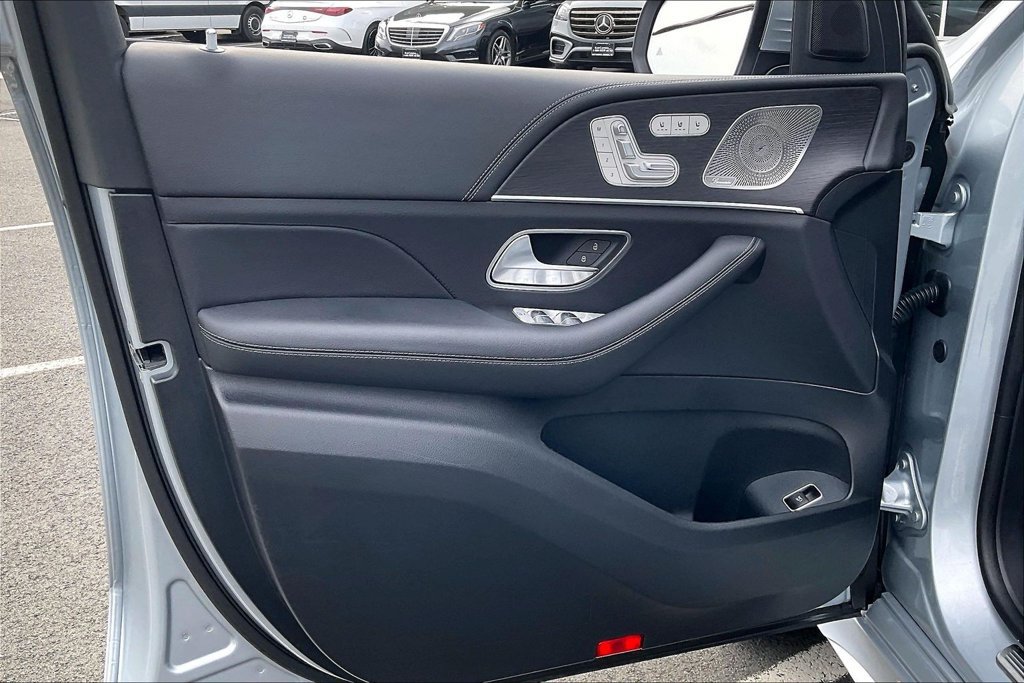 Used 2025 Mercedes-Benz GLE 450 4MATIC image 15