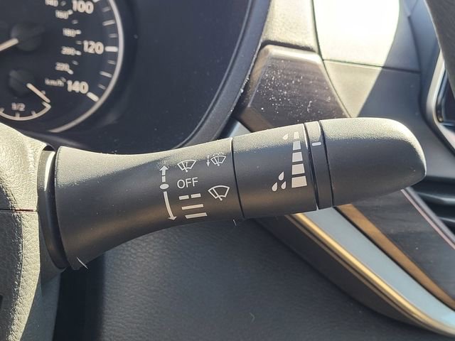 Used 2025 Nissan Altima 2.5 SV FWD image 17