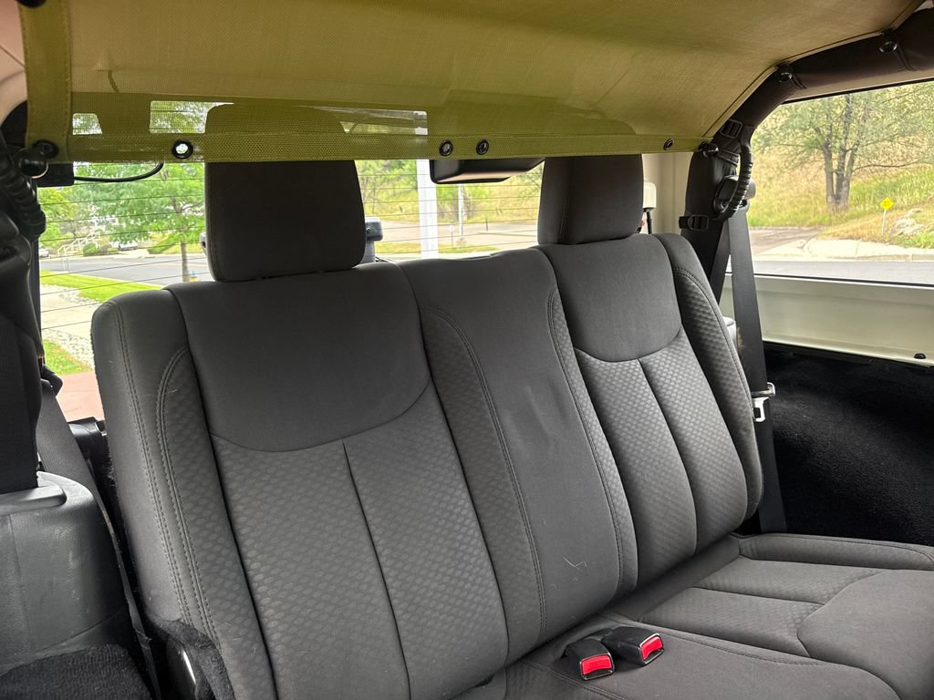 Used 2015 Jeep Wrangler Sport AWD/4WD image 25