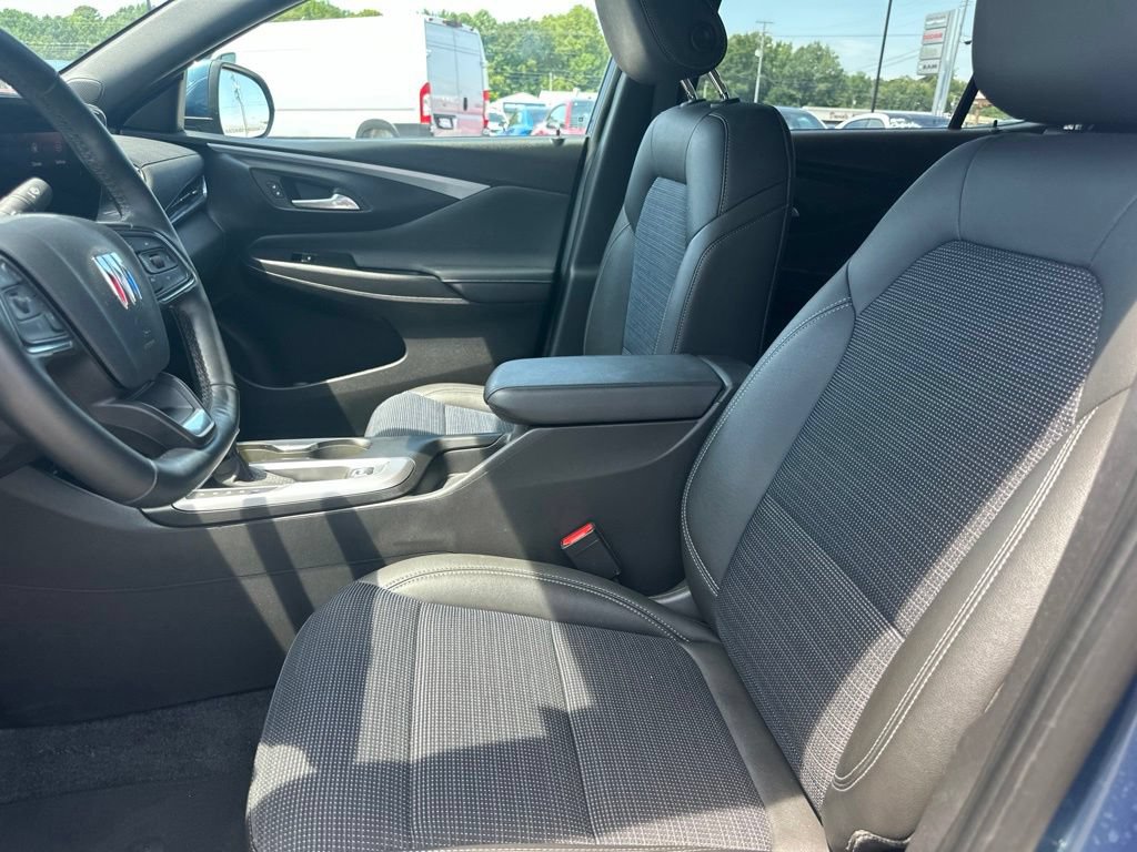 Used 2025 Buick Envista Preferred w/ Convenience I Package FWD image 12