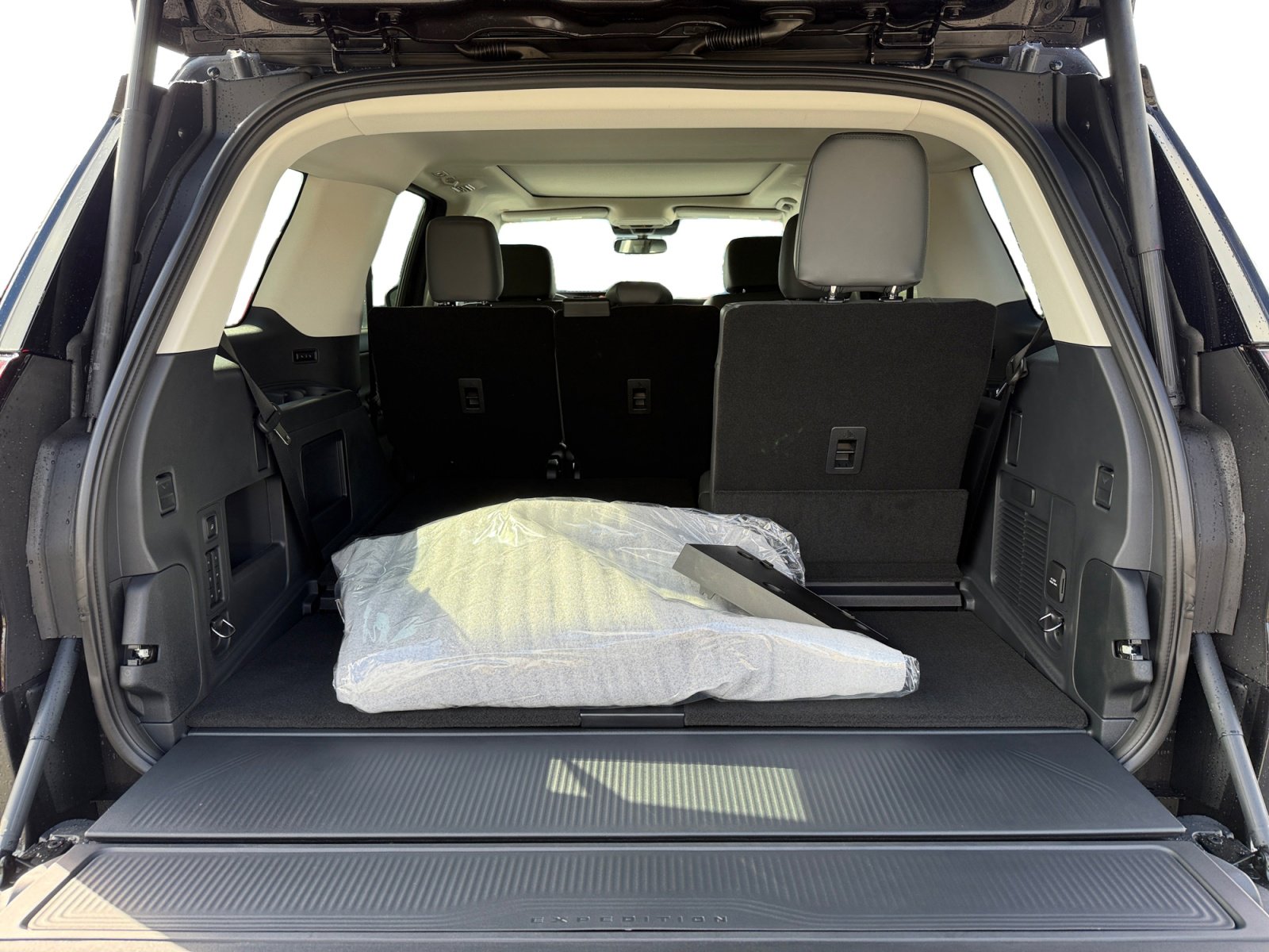 New 2026 Ford Expedition Active AWD/4WD image 17
