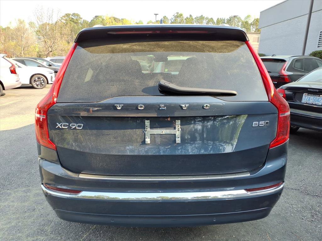 Used 2023 Volvo XC90 B5 Plus w/ Protection Package Premier image 4