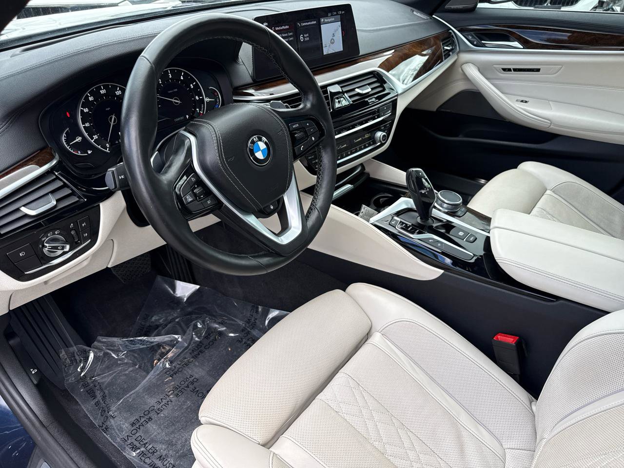 Used 2017 BMW 530i xDrive image 31