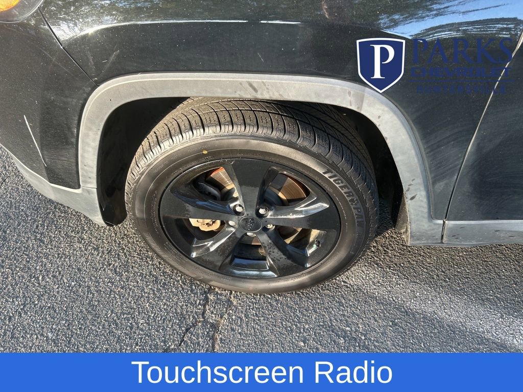 Used 2017 Jeep Cherokee Sport image 3