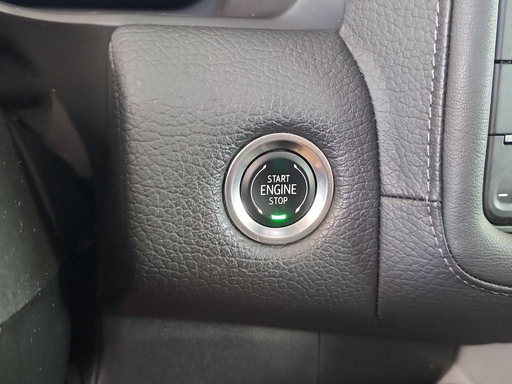 Certified 2024 GMC Yukon Denali AWD/4WD image 17
