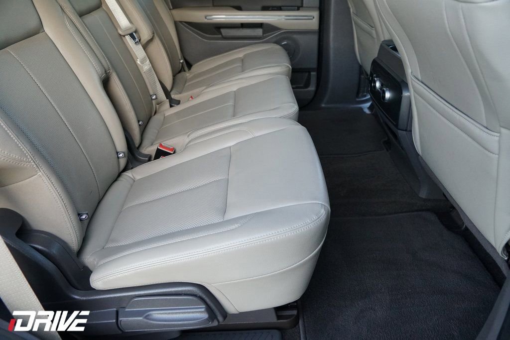 Used 2021 Ford Expedition XLT image 41