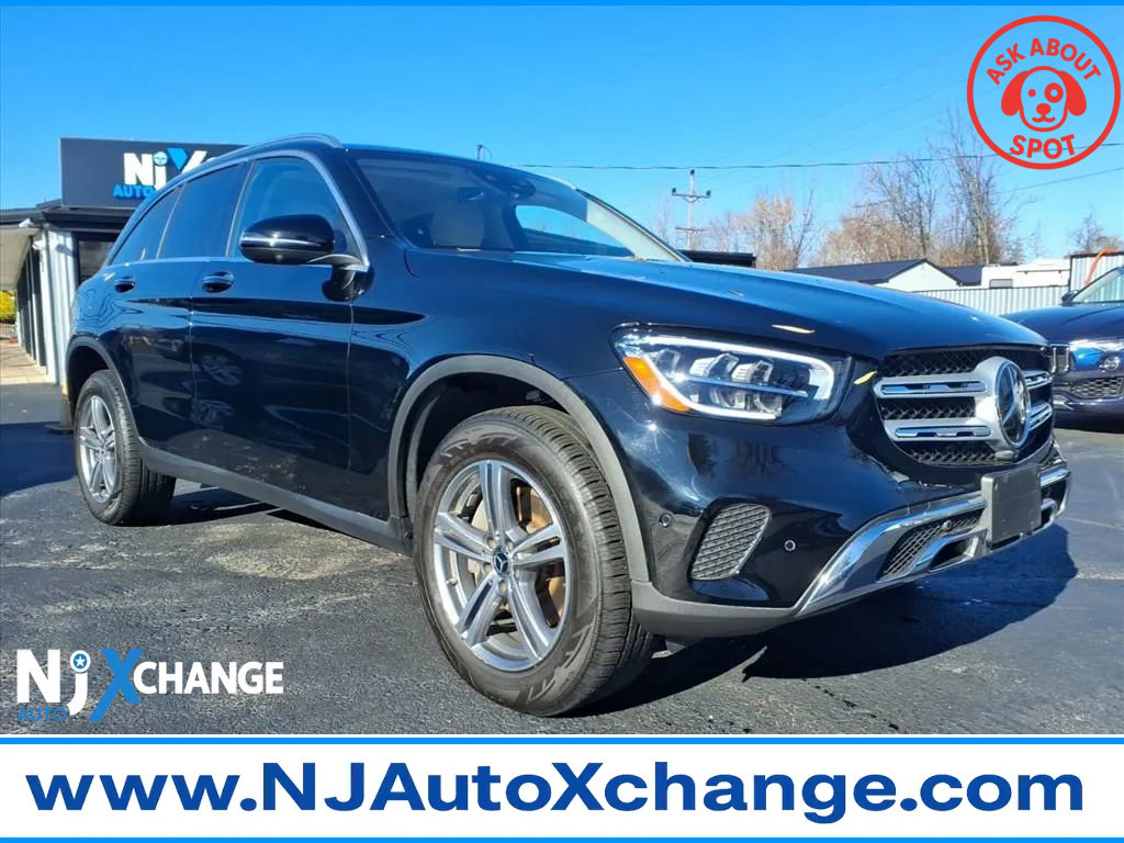 Used 2022 Mercedes-Benz GLC 300 4MATIC image 1