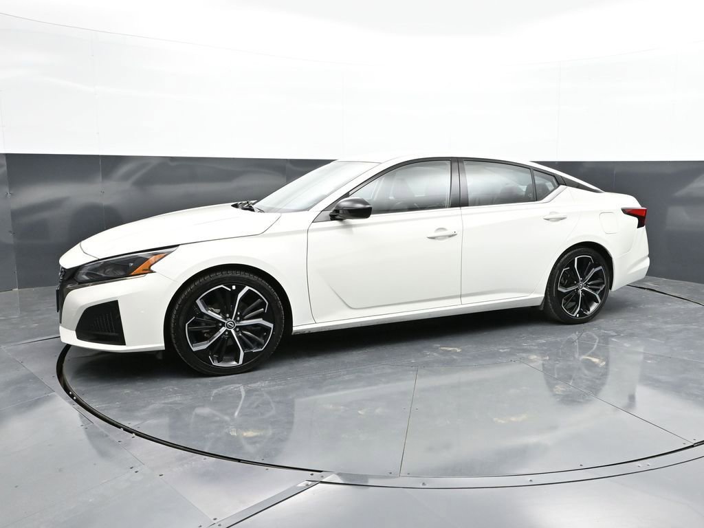 Used 2024 Nissan Altima 2.5 SR image 7