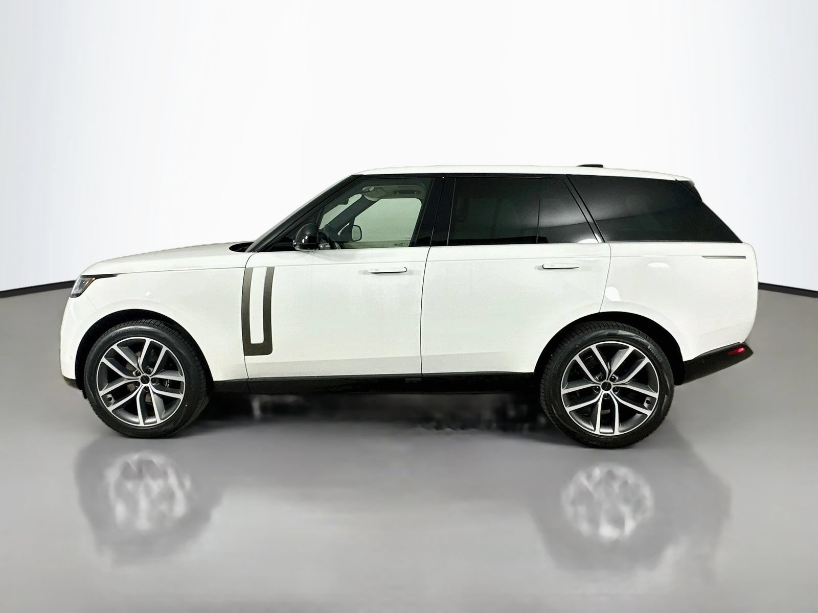 New 2026 Land Rover Range Rover SE AWD/4WD image 8