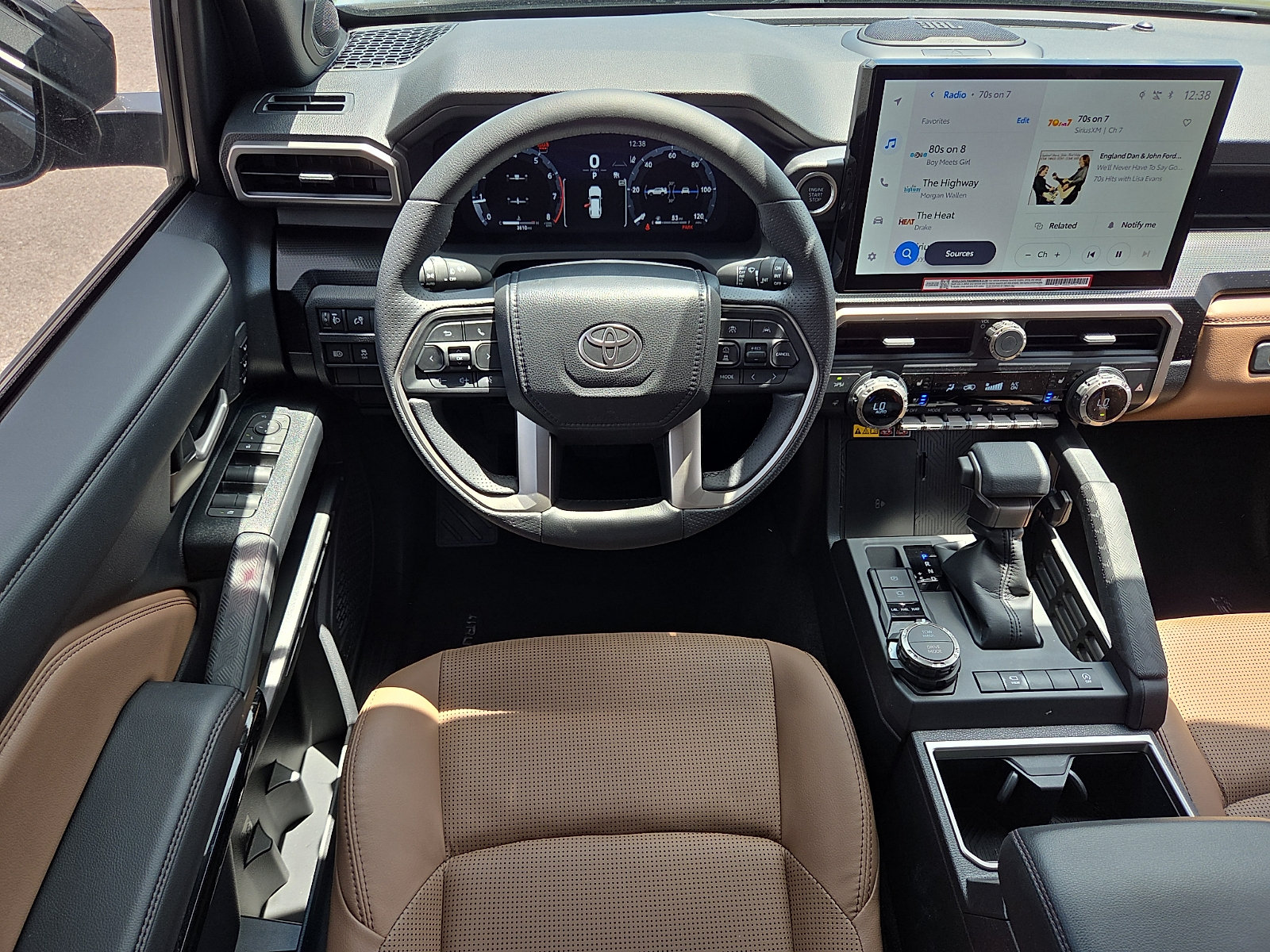 Used 2026 Toyota 4Runner Limited AWD/4WD image 11