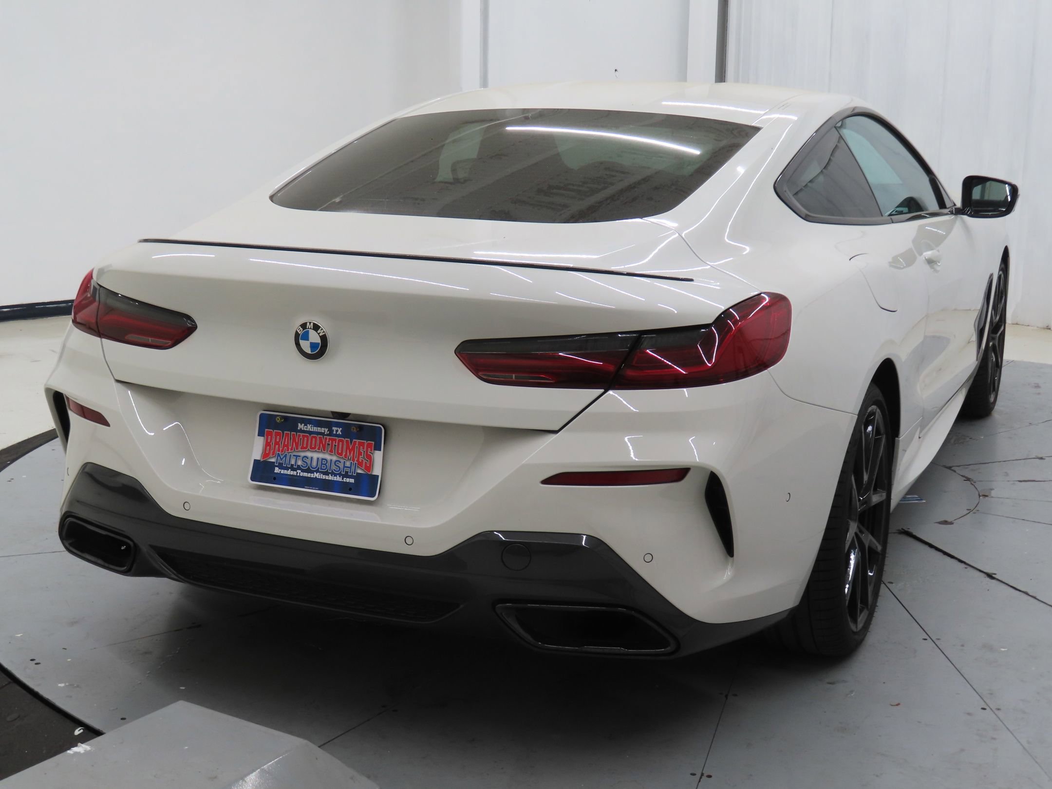 Used 2023 BMW 840i Coupe w/ M Sport Professional Package RWD image 3