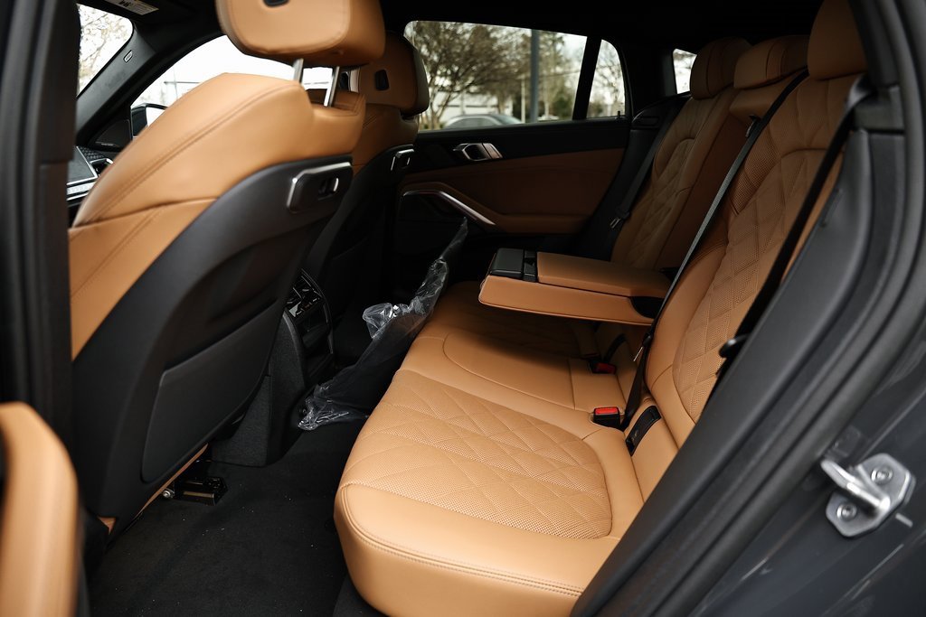 New 2026 BMW X6 xDrive40i w/ Premium Package image 26