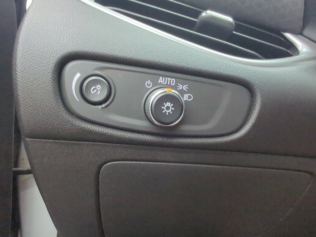 Used 2016 Chevrolet Malibu LS FWD image 11