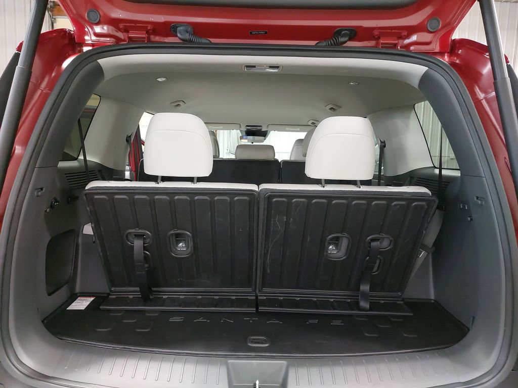 Used 2025 Hyundai Santa Fe SEL AWD/4WD image 13