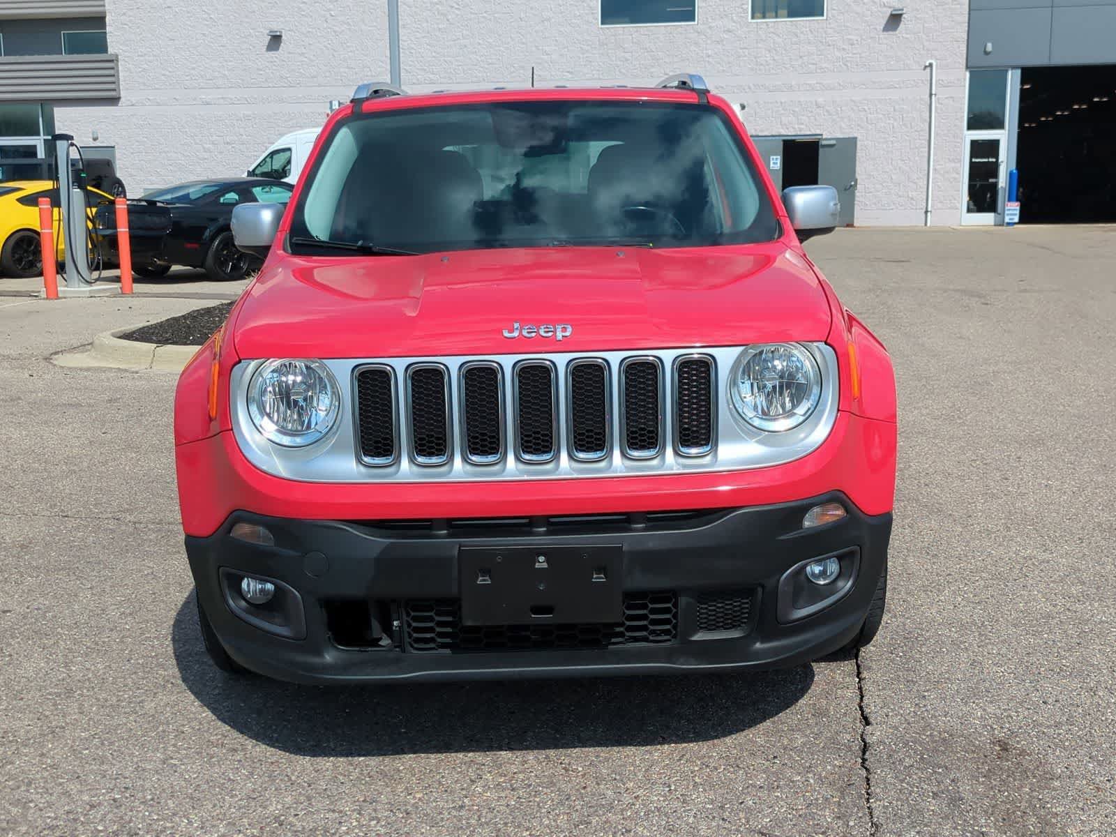 Used 2015 Jeep Renegade Limited FWD image 3