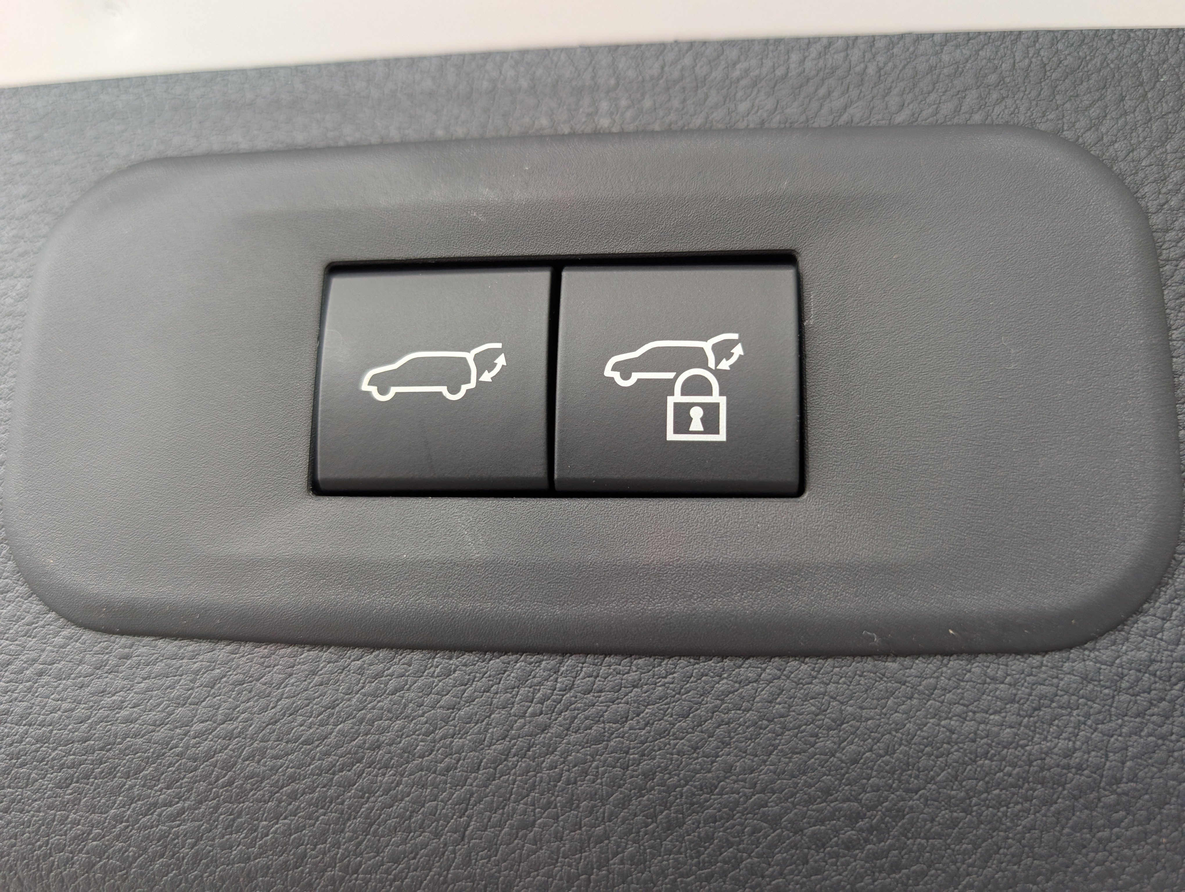 New 2026 Lexus TX 500h AWD w/ Technology Package image 12