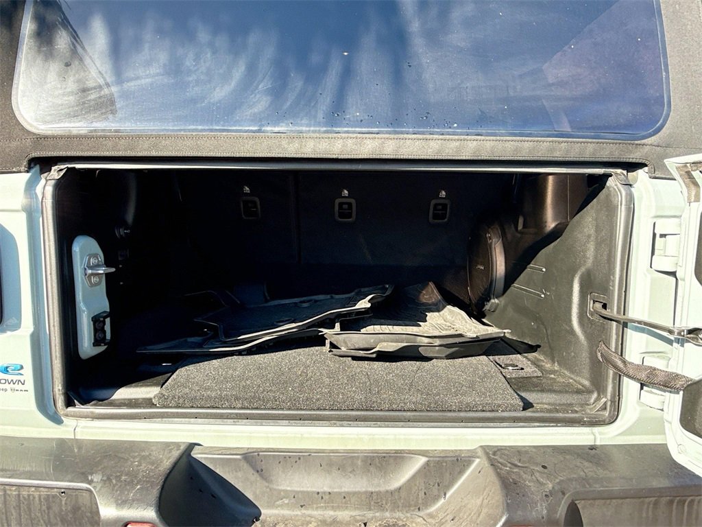 Used 2023 Jeep Wrangler Unlimited w/ Cold Weather Group image 30
