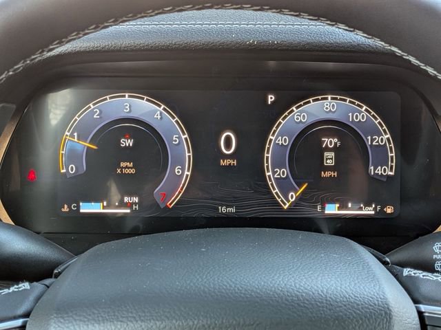 New 2026 Jeep Grand Cherokee Altitude image 28