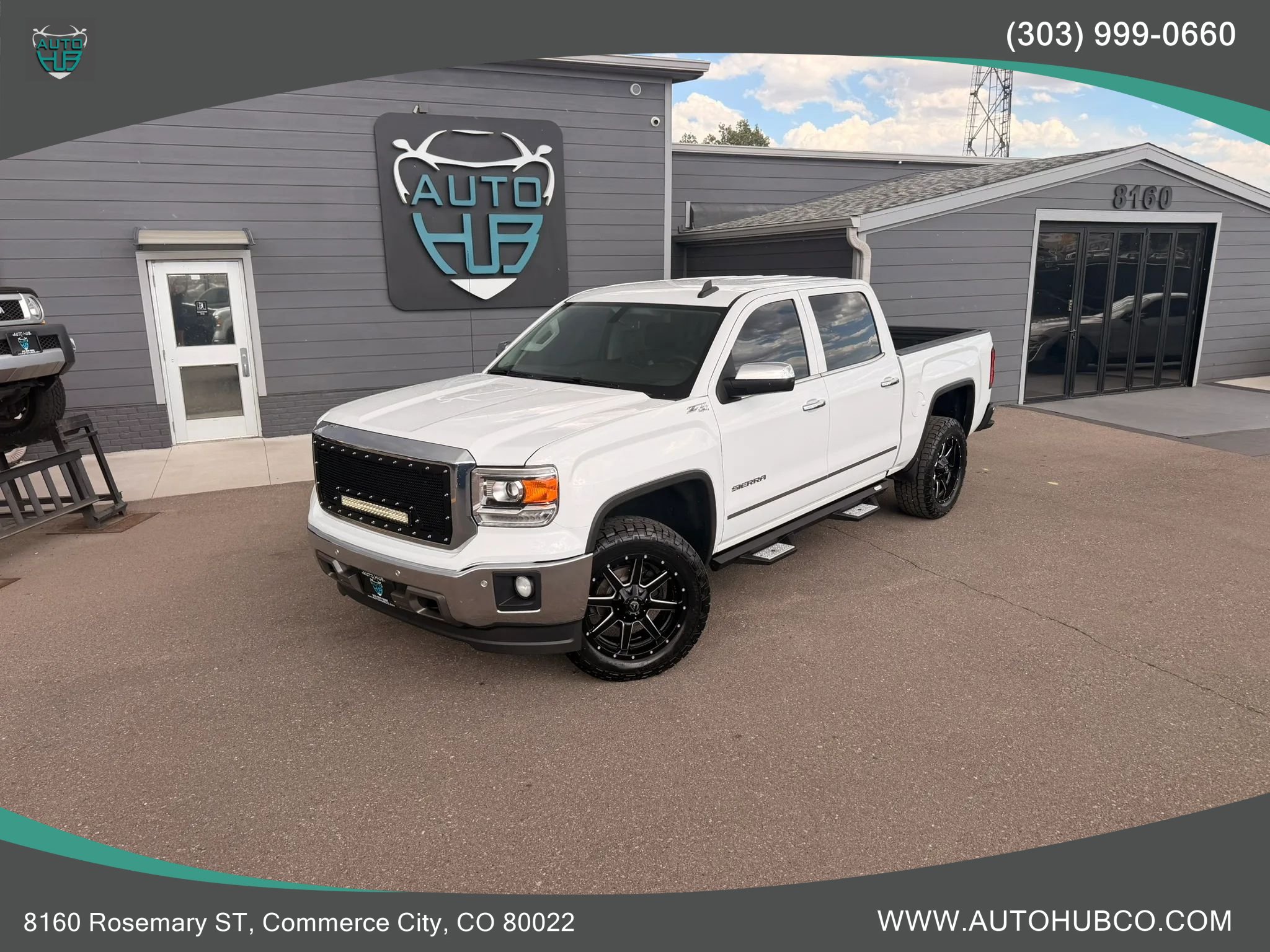 Used 2015 GMC Sierra 1500 SLT w/ SLT Crew Cab Value Package AWD/4WD image 2
