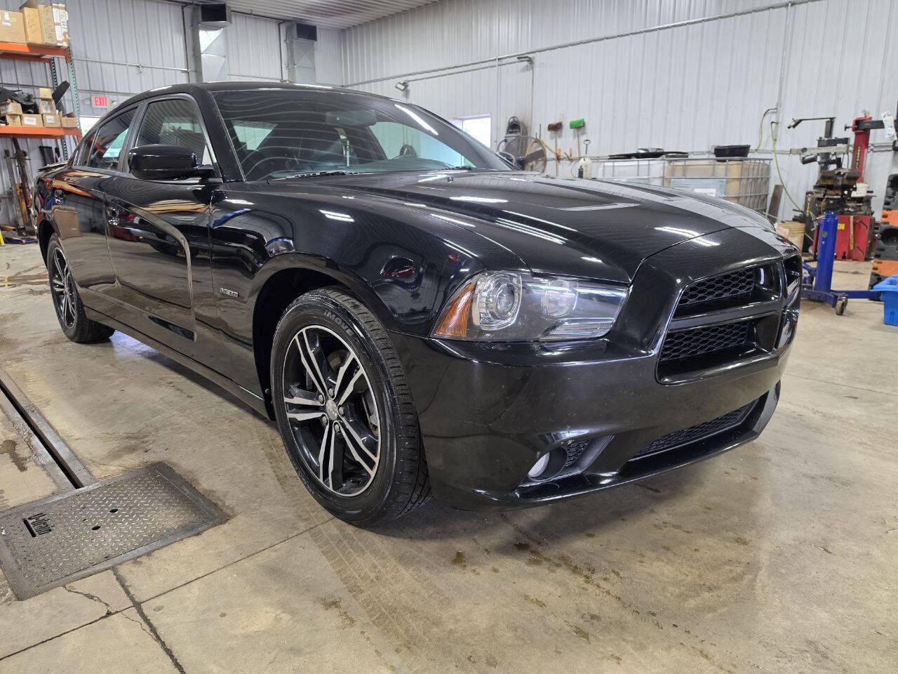 Used 2014 Dodge Charger R/T AWD/4WD image 1