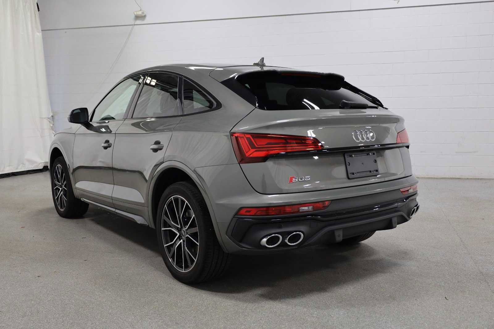 Used 2023 Audi SQ5 Premium Plus w/ Premium Plus Package image 3