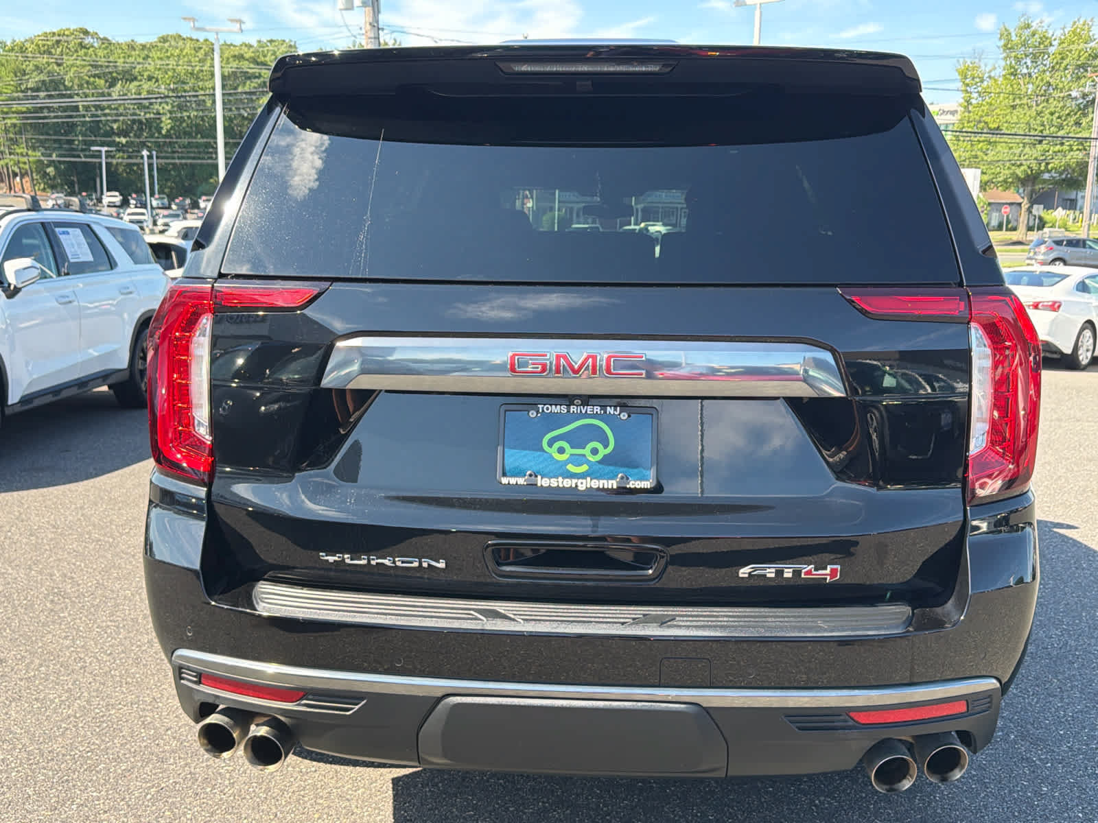 Certified 2022 GMC Yukon AT4 w/ Technology Package AWD/4WD image 33