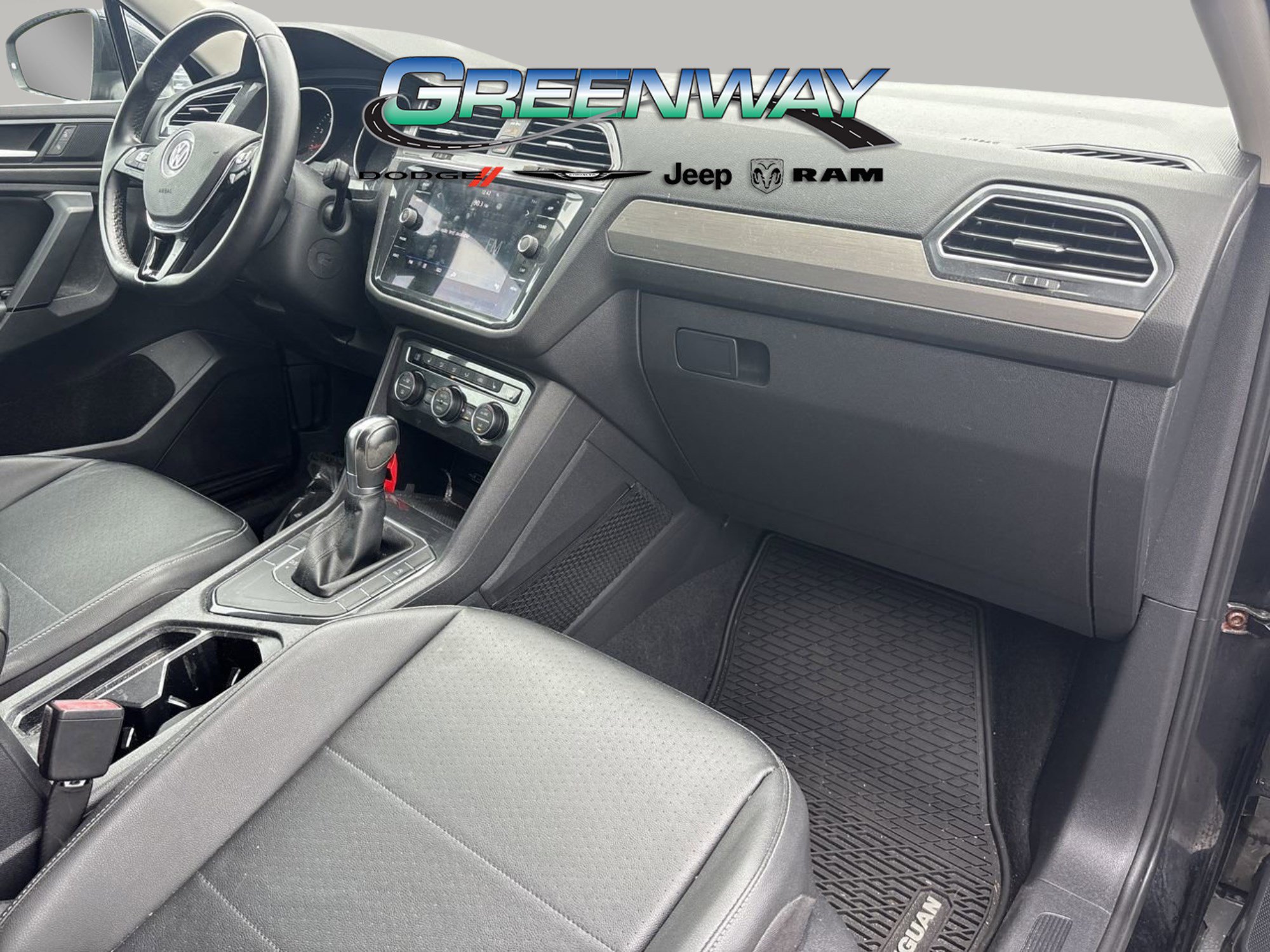 Used 2019 Volkswagen Tiguan SE image 6