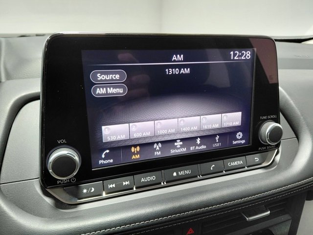 Used 2025 Nissan Rogue SV image 26