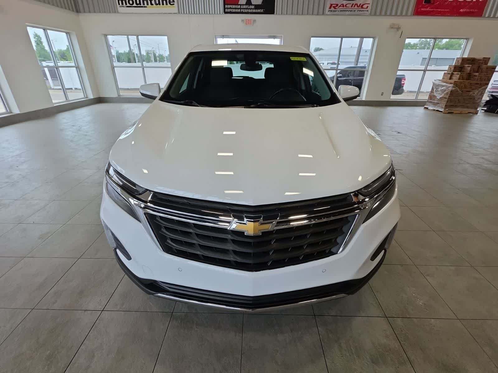Used 2023 Chevrolet Equinox LT FWD image 4
