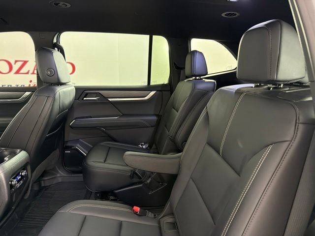 Used 2026 GMC Acadia Elevation w/ Black Edition AWD/4WD image 13