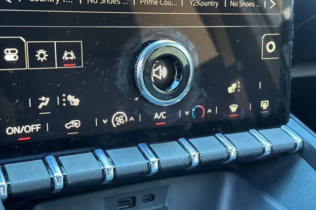 Used 2026 GMC Terrain Elevation image 20