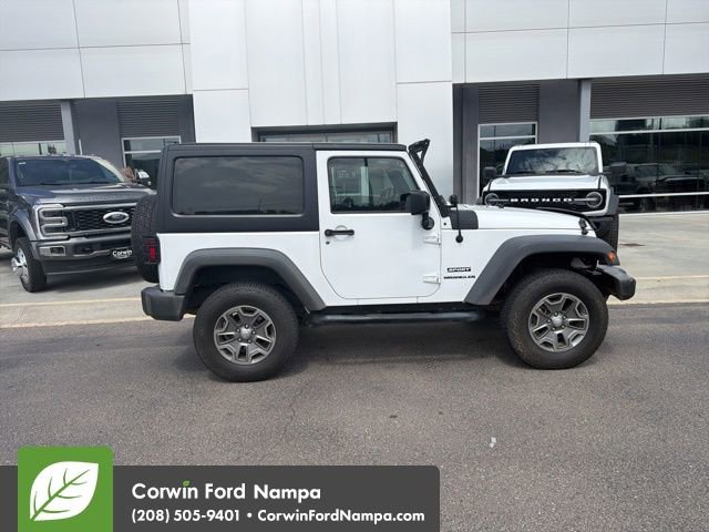 Used 2017 Jeep Wrangler Sport w/ Connectivity Group AWD/4WD image 8