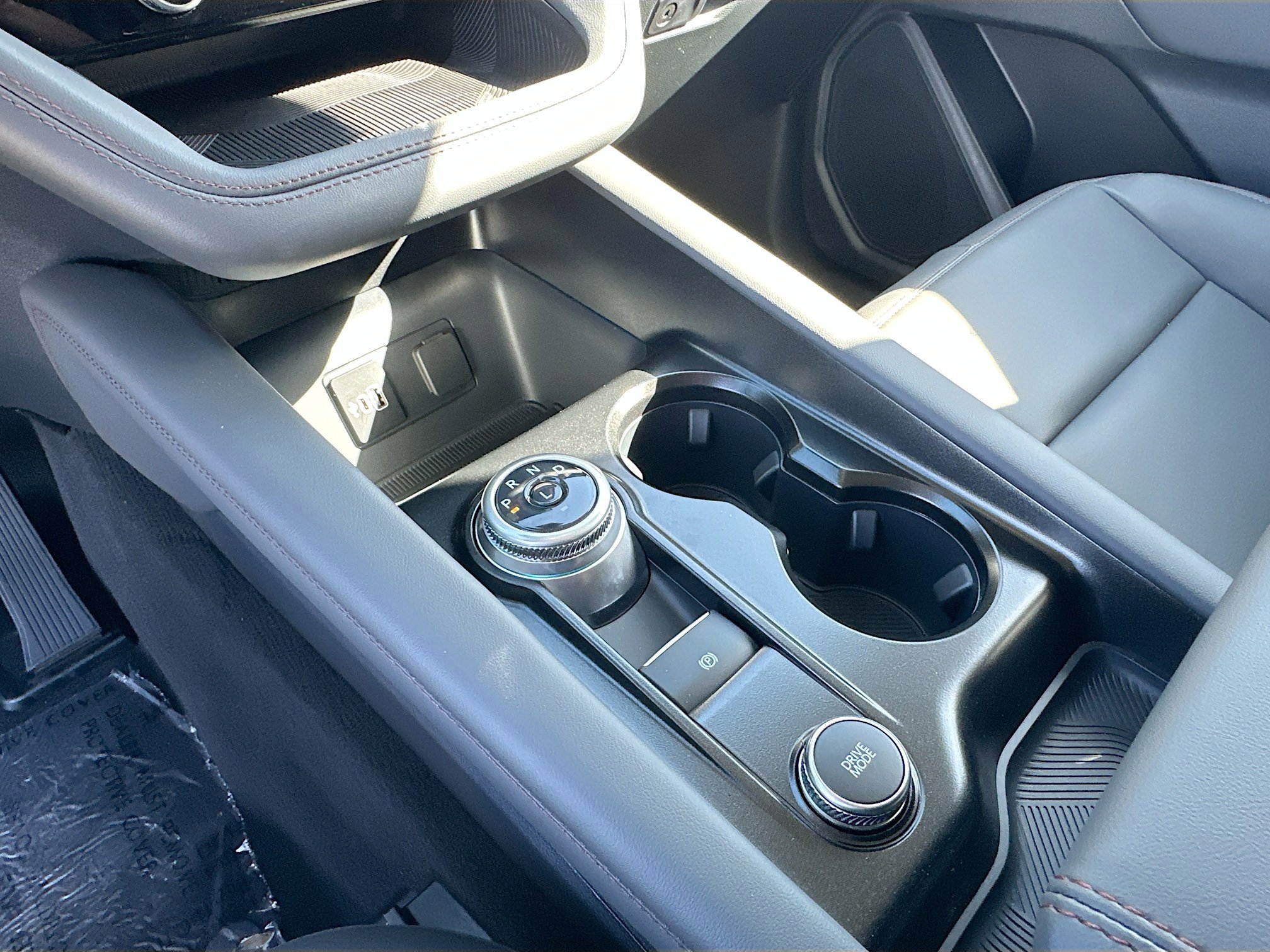 New 2026 Ford Explorer Active w/ Active Comfort Package image 12