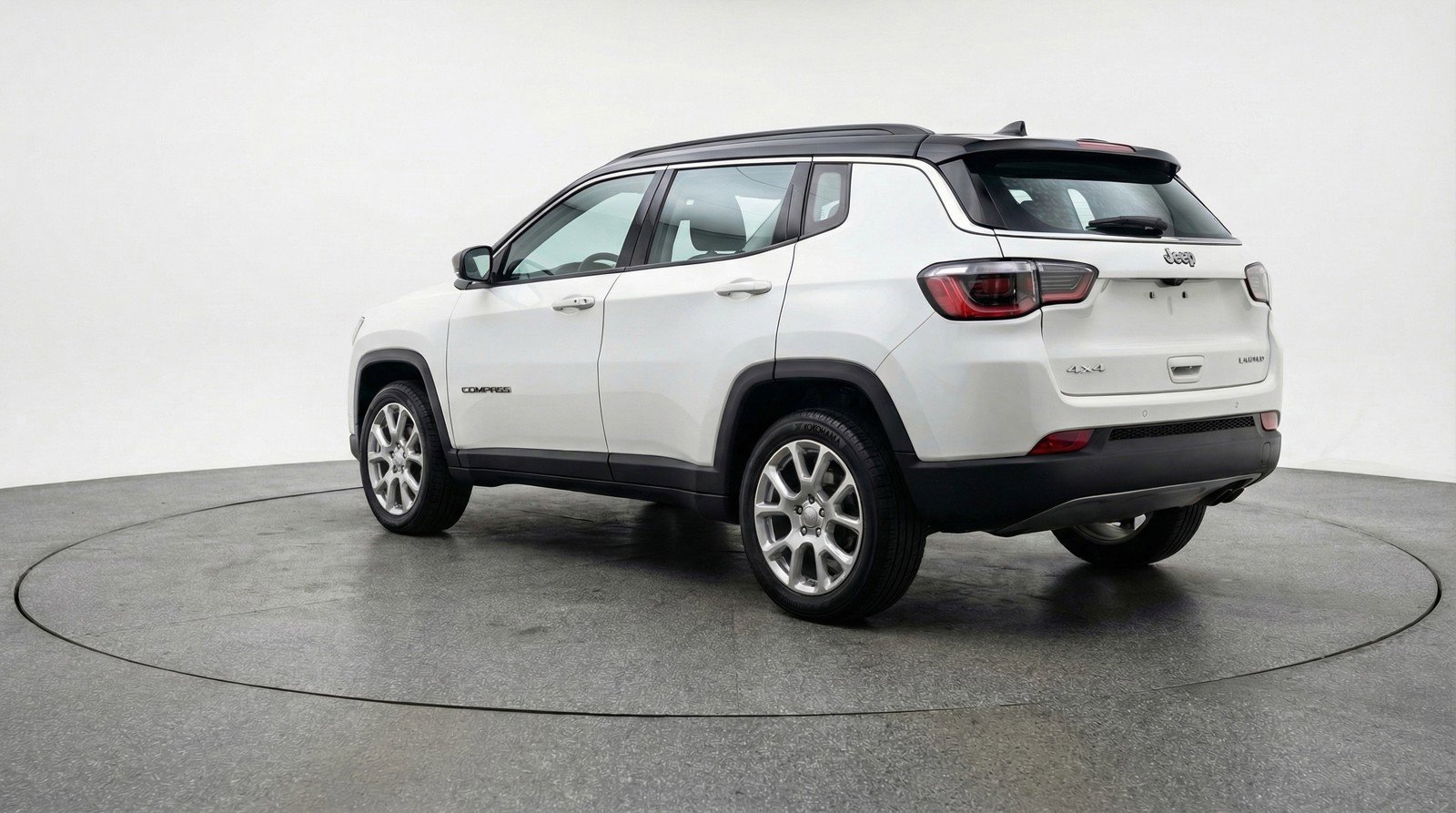 Used 2025 Jeep Compass Limited image 6