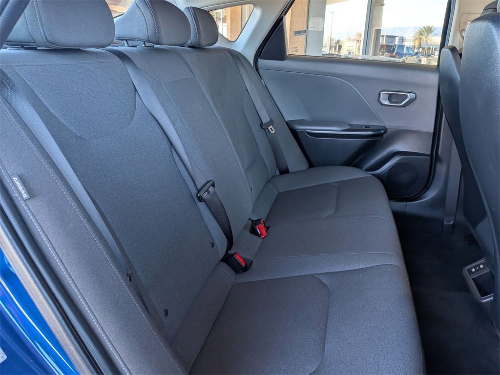 Used 2025 Kia K4 LXS image 29