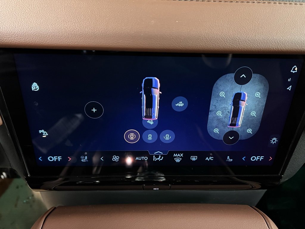 New 2026 Lincoln Navigator L Reserve image 12