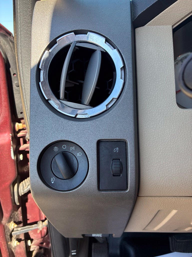 Used 2010 Ford F350 Lariat AWD/4WD image 14