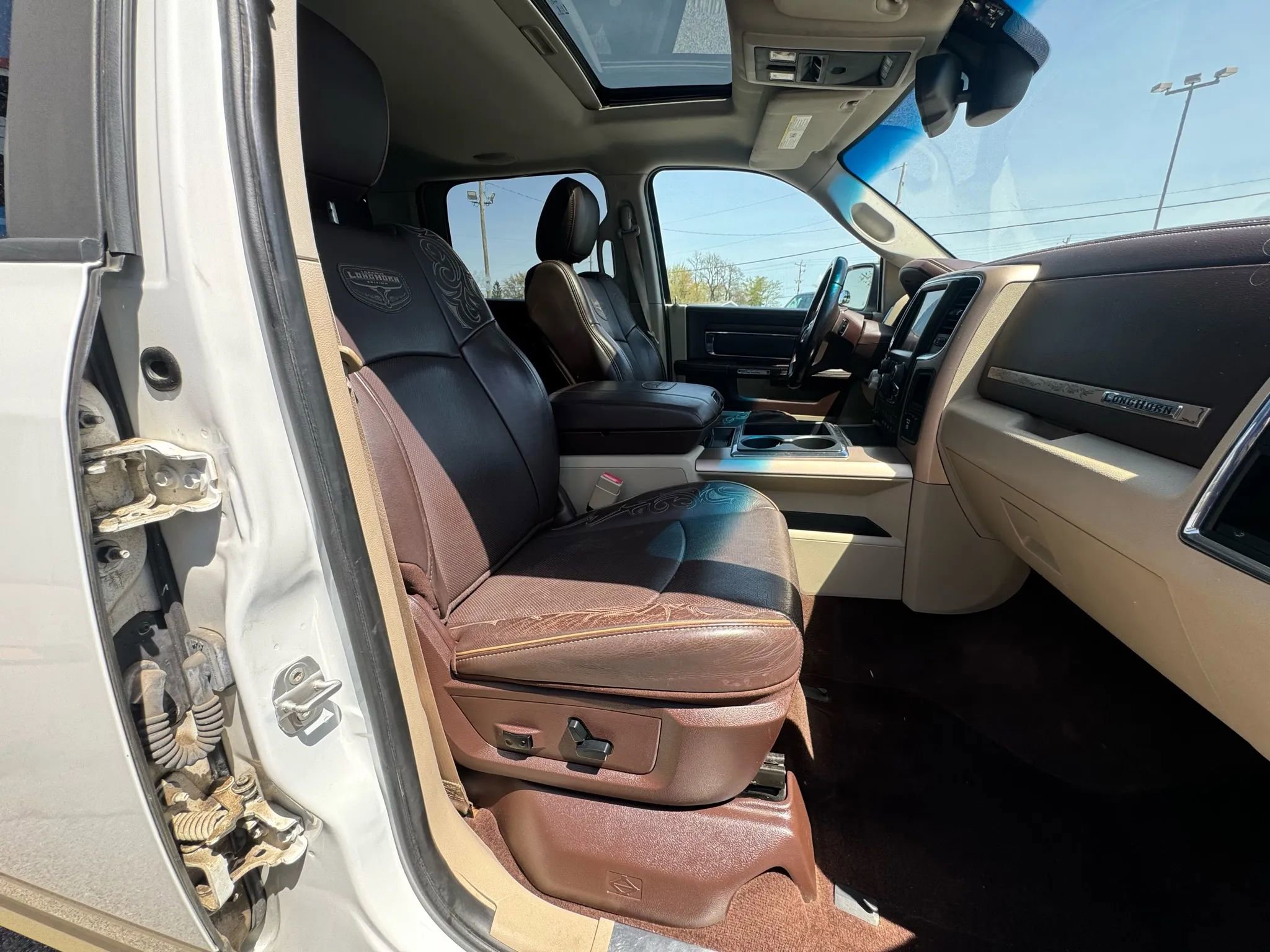 Used 2014 RAM 1500 Laramie Longhorn w/ Convenience Group image 9