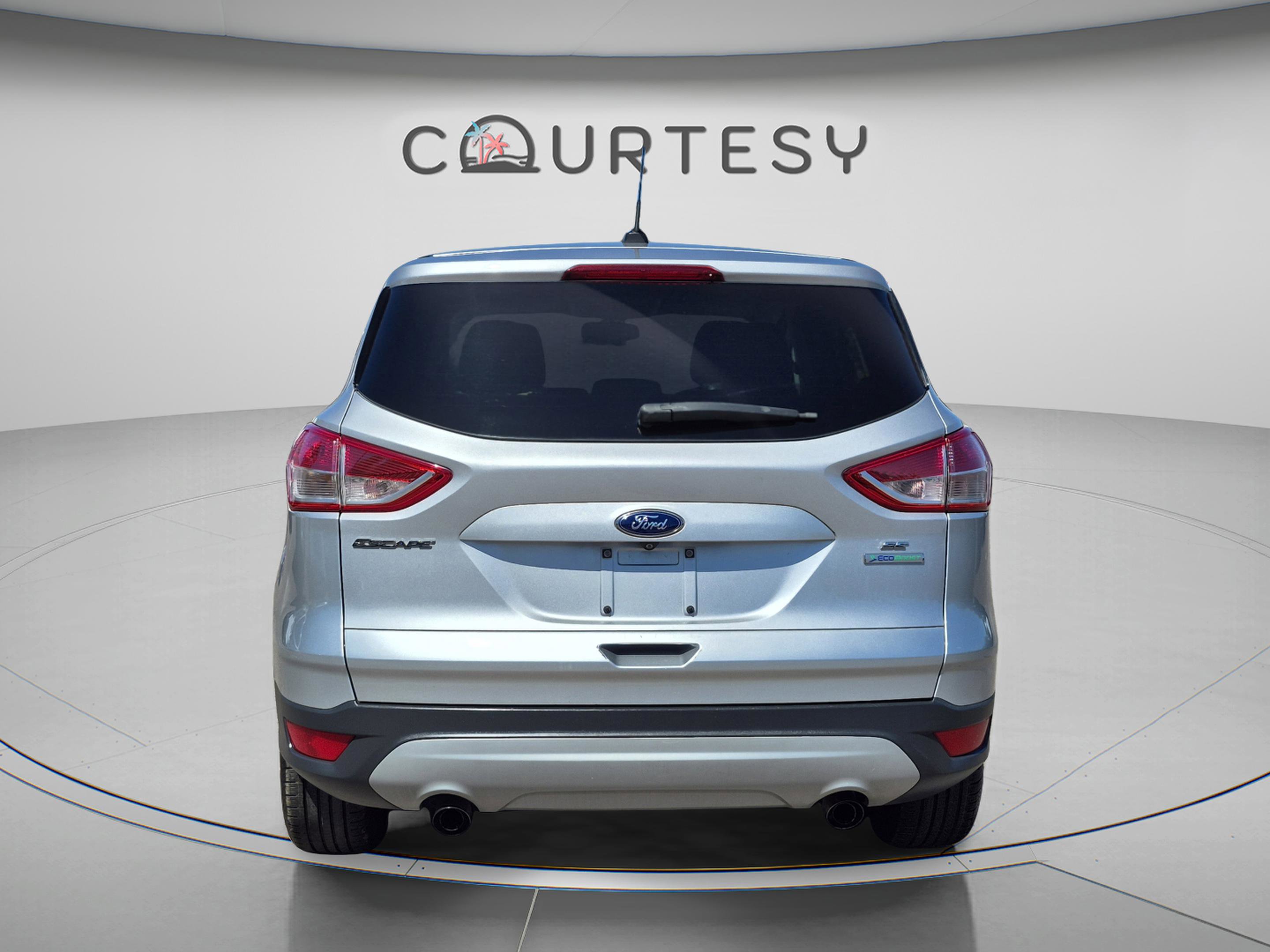 Used 2015 Ford Escape SE FWD image 4