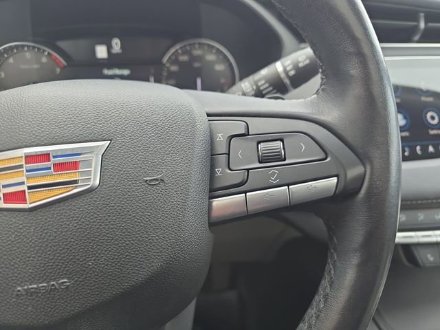 Used 2021 Cadillac XT4 Luxury w/ Cold Weather Package AWD/4WD image 21