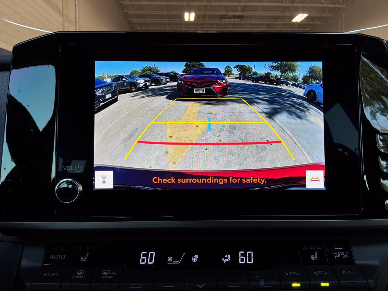 Used 2025 Toyota Camry SE w/ Convenience Package FWD image 36