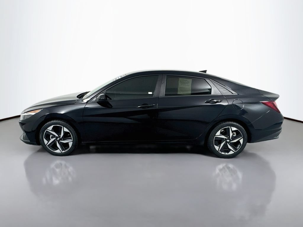 Certified 2023 Hyundai Elantra SEL w/ Convenience Package FWD image 8
