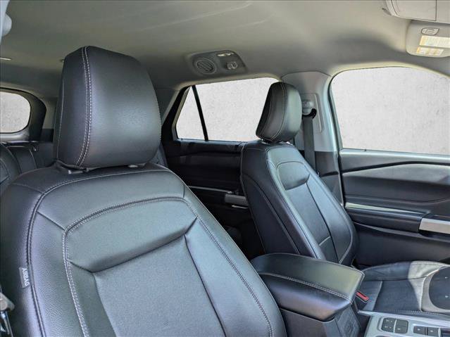 Used 2023 Ford Explorer Limited w/ Equipment Group 301A RWD image 22