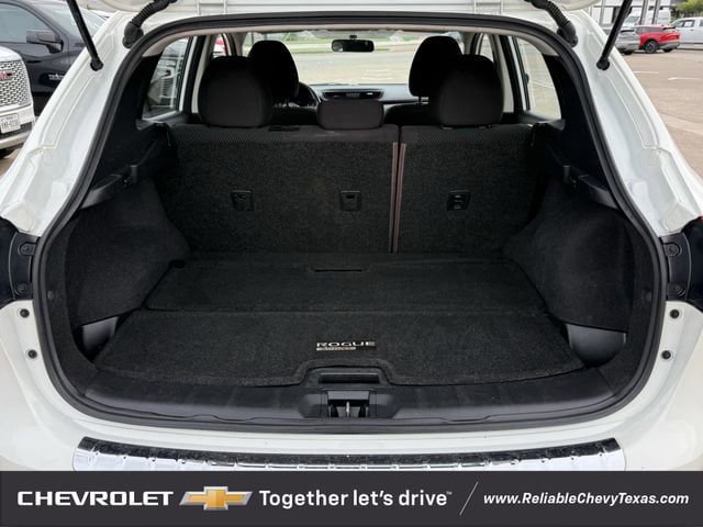 Used 2019 Nissan Rogue Sport S FWD image 30