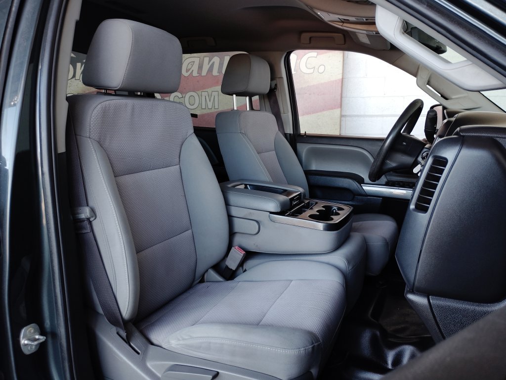 Used 2017 Chevrolet Silverado 2500 W/T AWD/4WD image 15