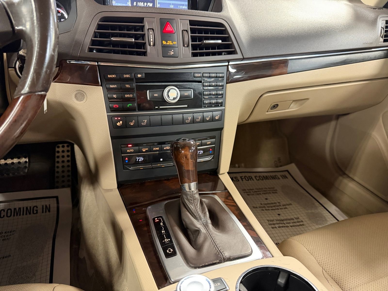 Used 2011 Mercedes-Benz E 350 Cabriolet image 21